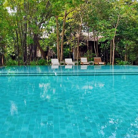 Palm Village Resort&Spa Siem Reap Exteriör bild