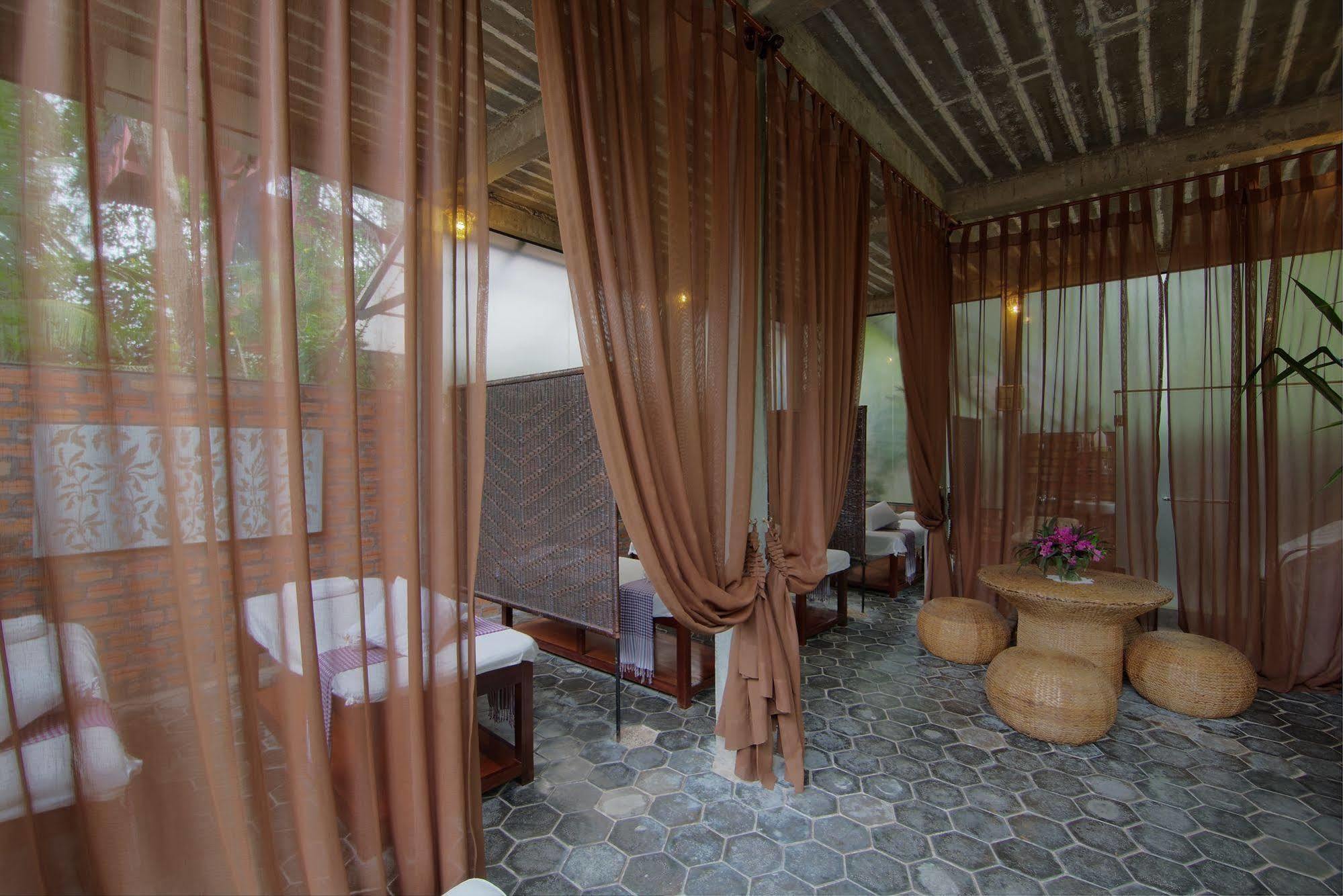 Palm Village Resort&Spa Siem Reap Exteriör bild